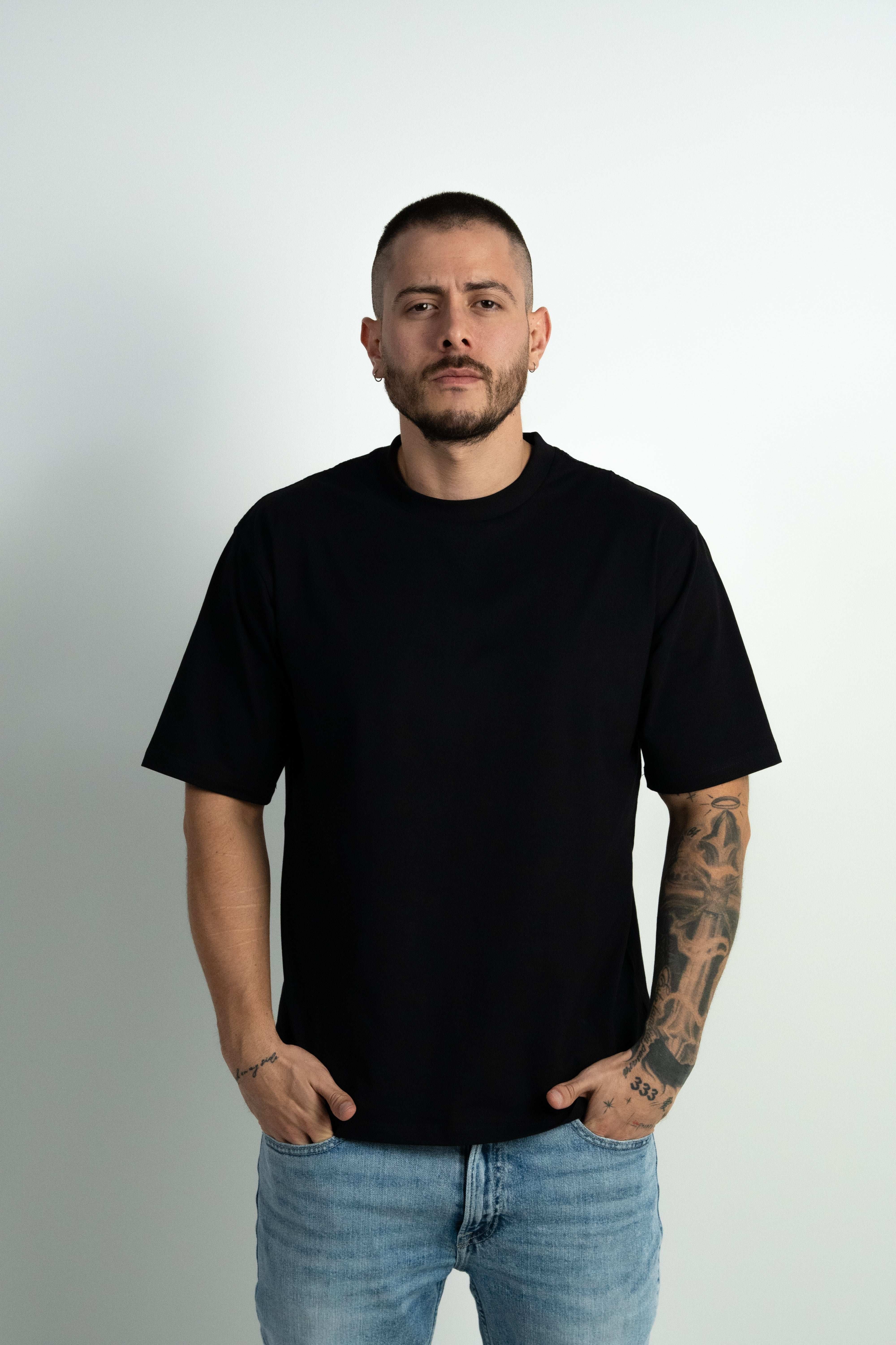 Camiseta oversized color Black