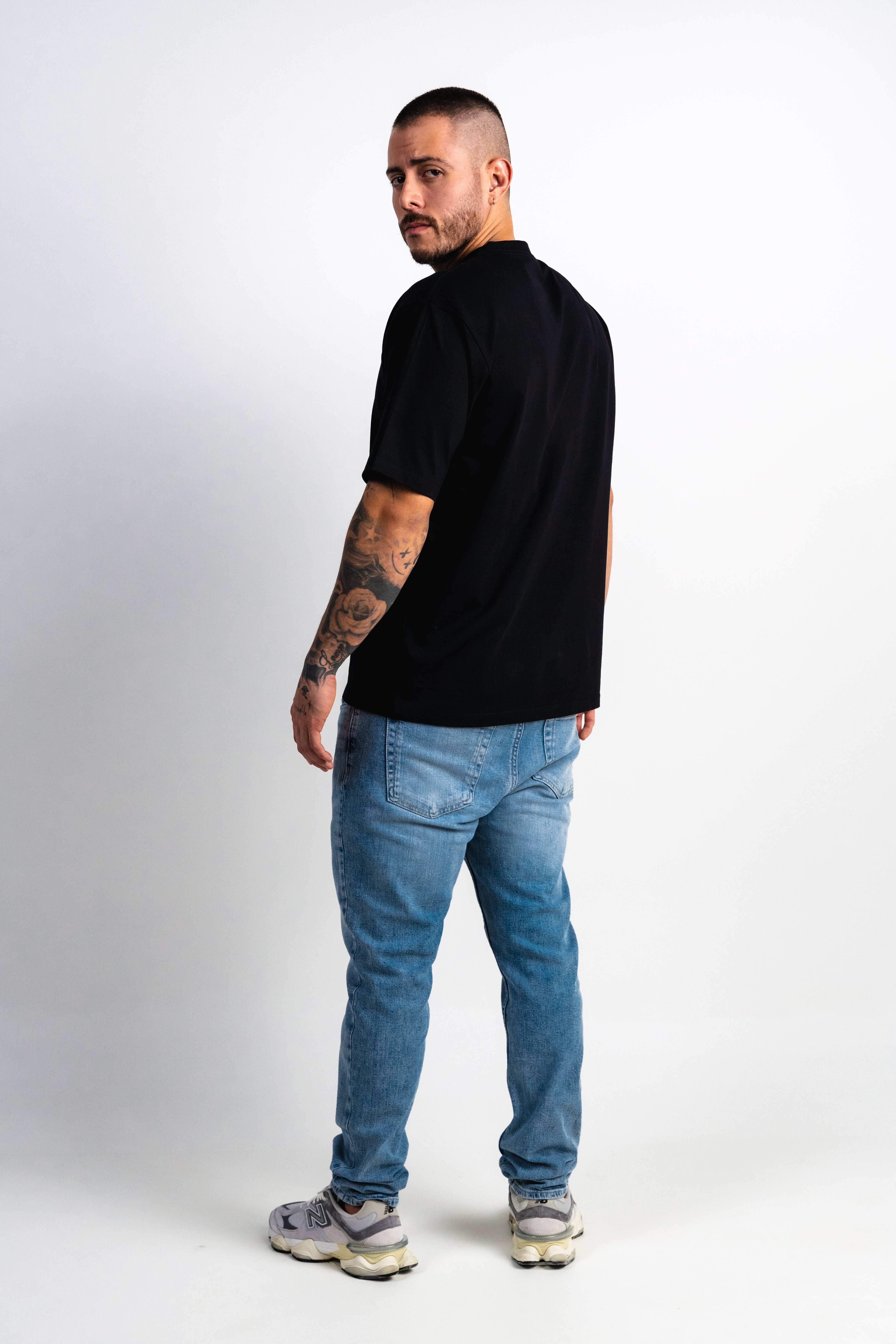 Camiseta oversized color Black