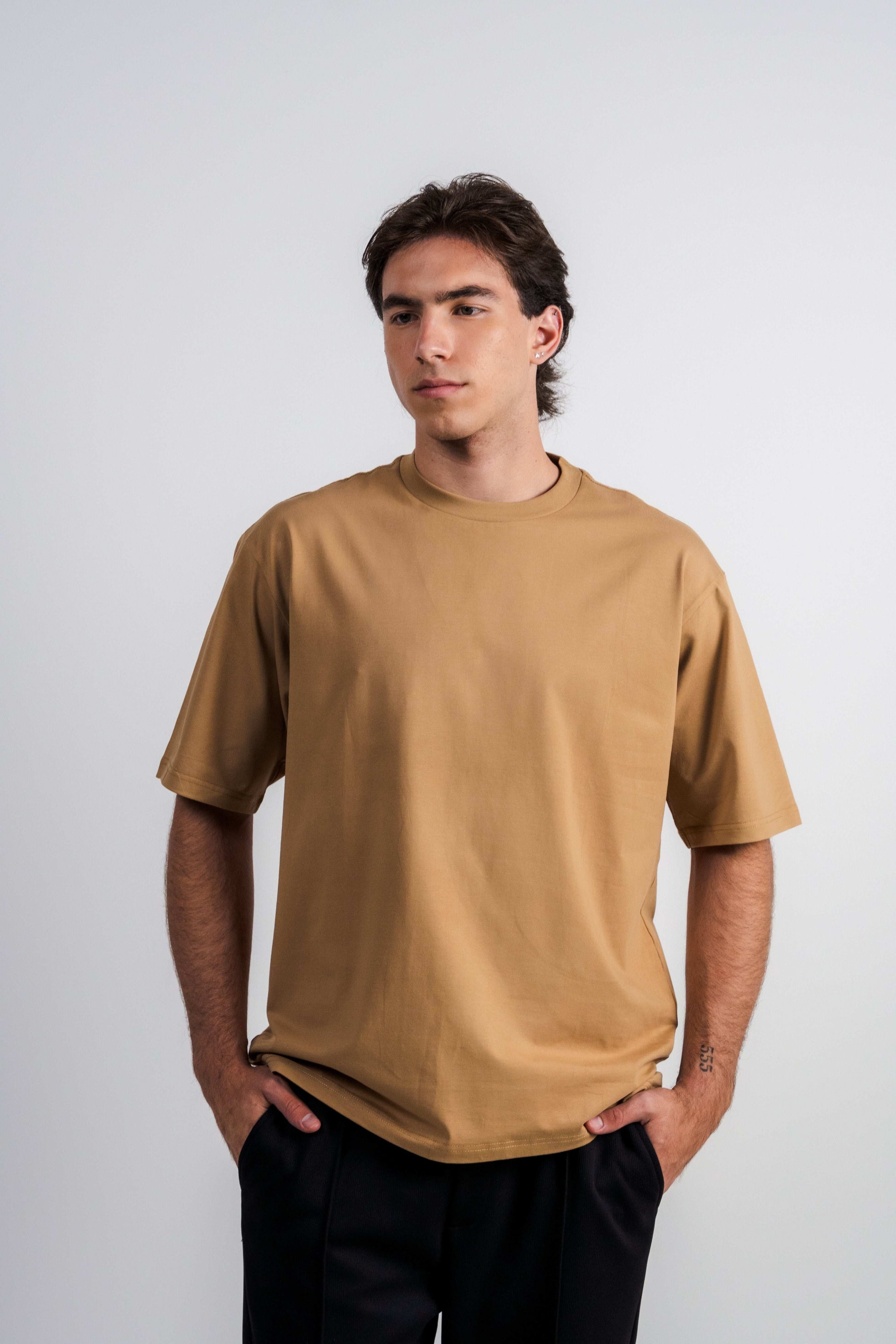 Camiseta oversized color Caramel