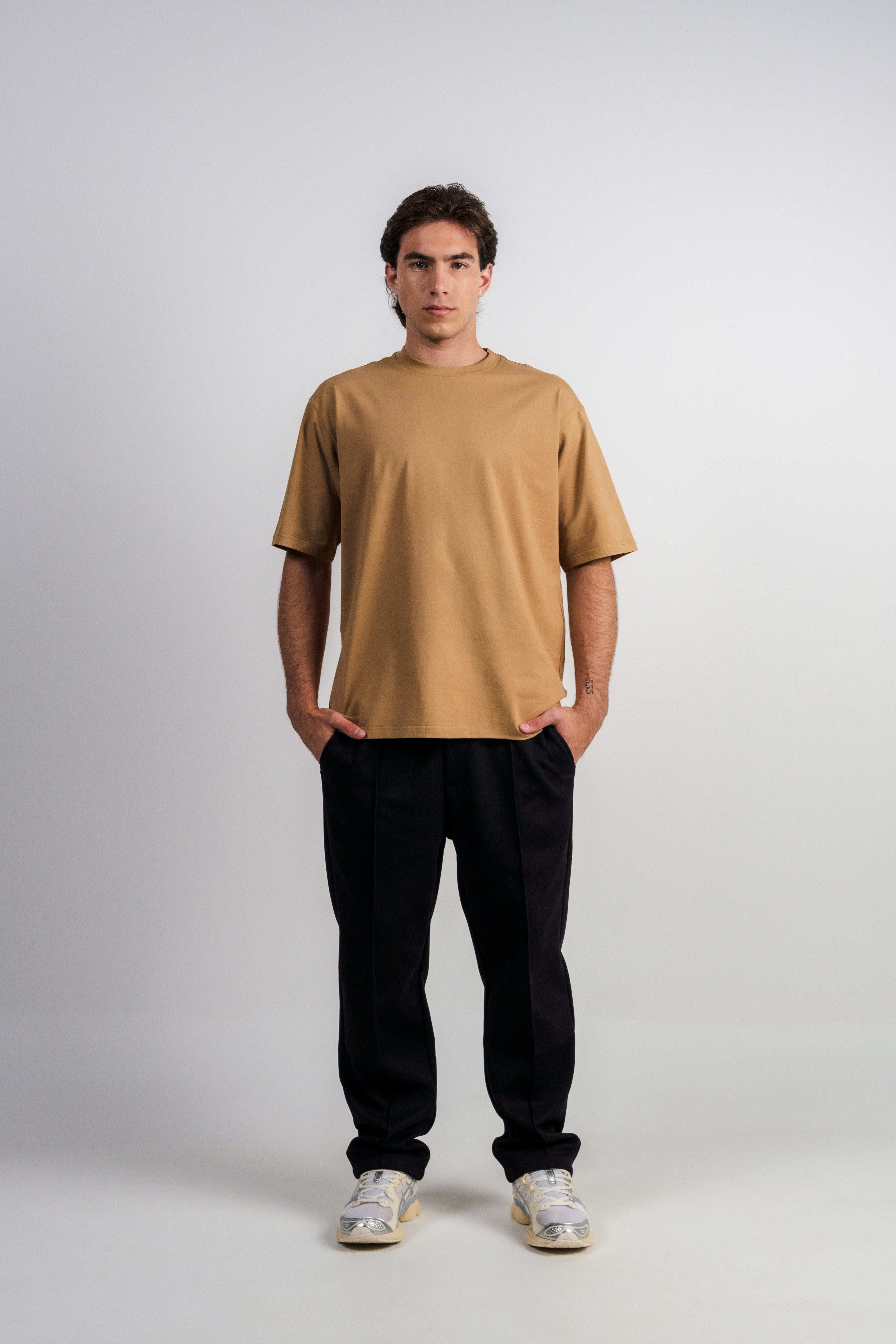 Camiseta oversized color Caramel