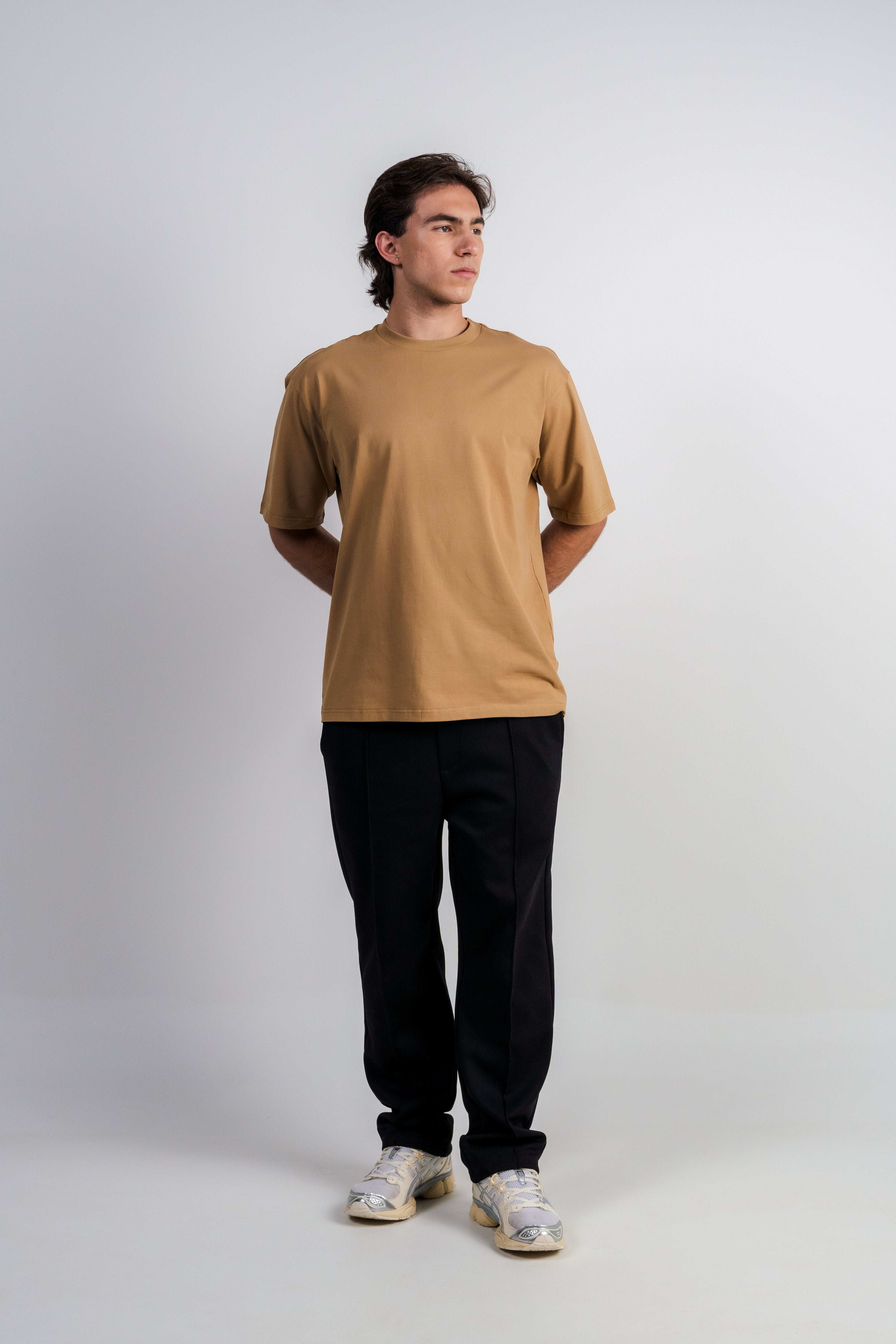 Camiseta oversized color Caramel